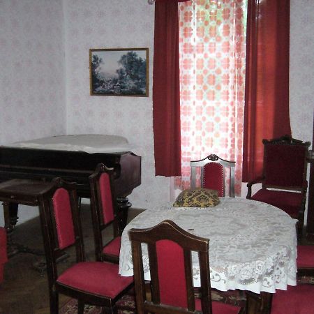 Kalmar Vendeghaz-Vadaszhaz Tornyiszentmiklos Bagian luar foto